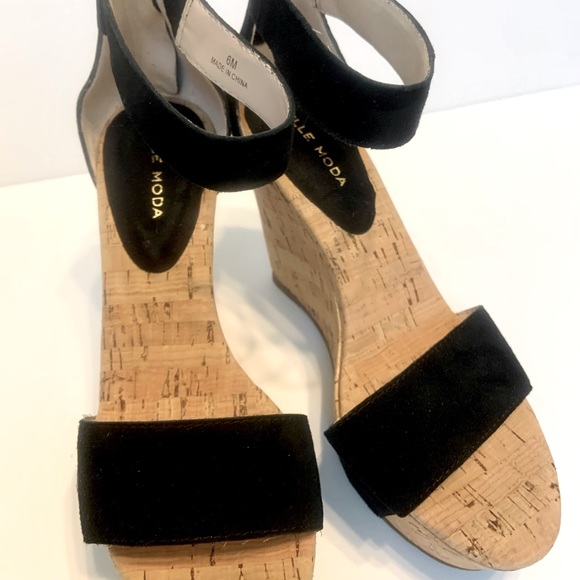 Pelle Moda - Black Cork Platform Wedges - Picture 2 of 8